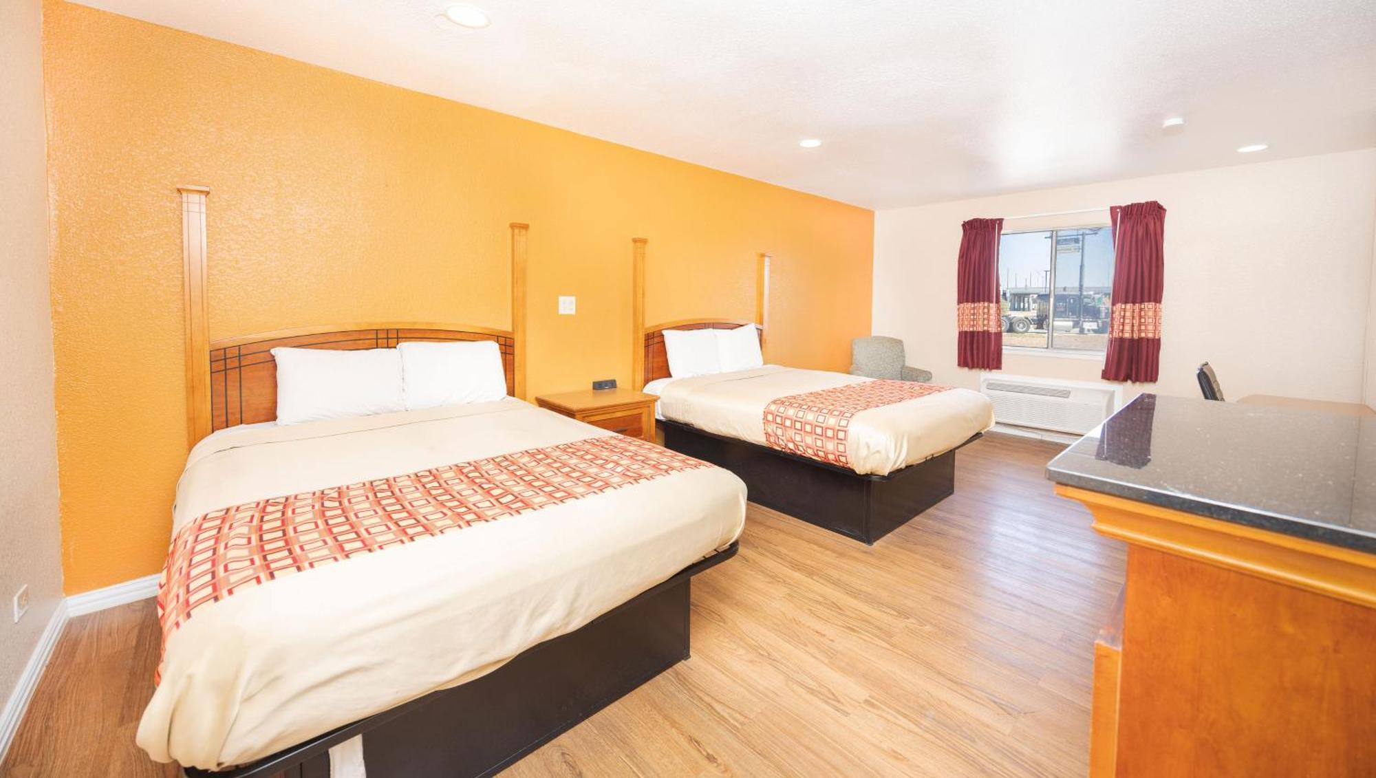 Regency Inn Hondo Bagian luar foto